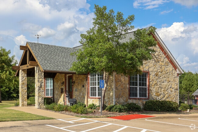 Building Photo - Deer Park