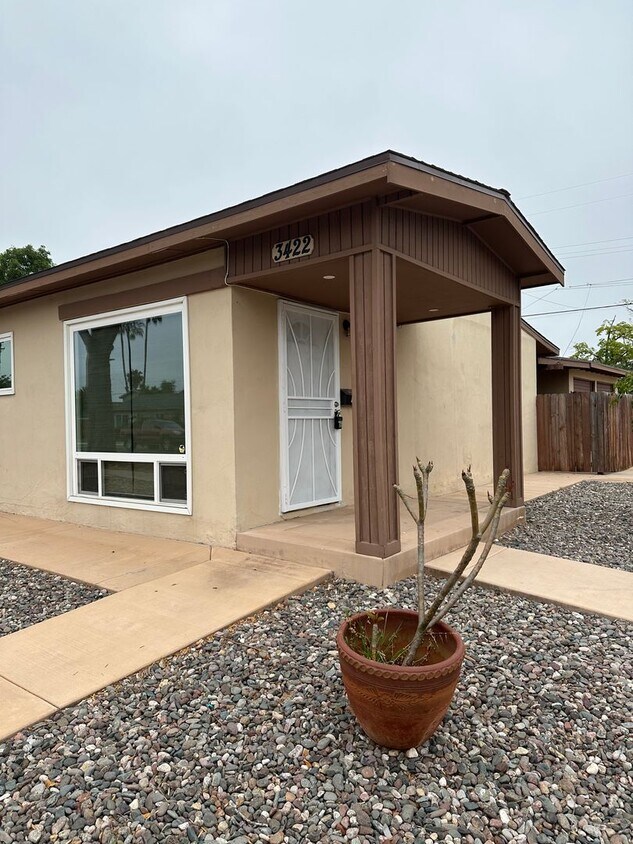 Foto principal - 3420-22 Luna Ave