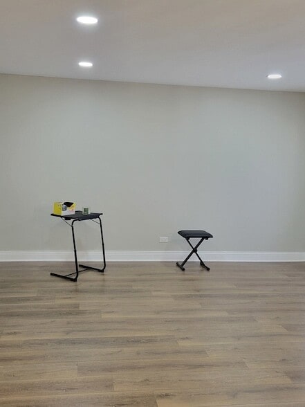 Foto del edificio - 1100 Holbrook Rd