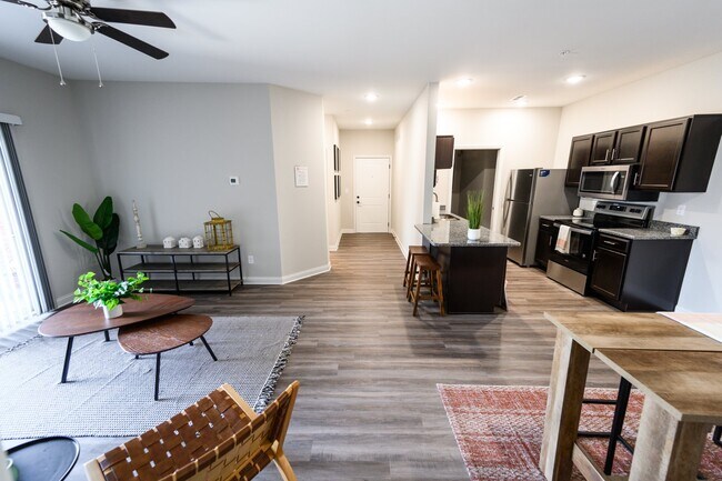 Building Photo - Plum Ridge Apartments