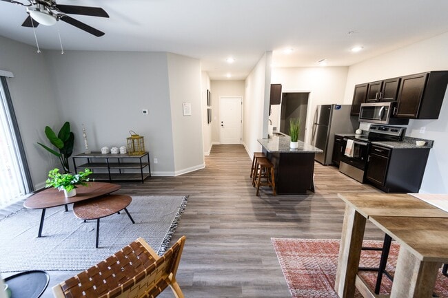 Building Photo - Plum Ridge Apartments