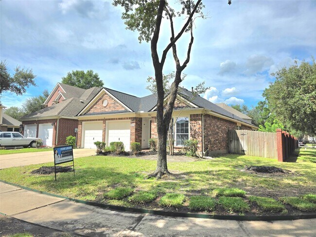 Foto del edificio - 17602 Haywood Oaks Dr