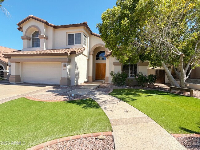 Foto del edificio - 3213 E Desert Flower Ln