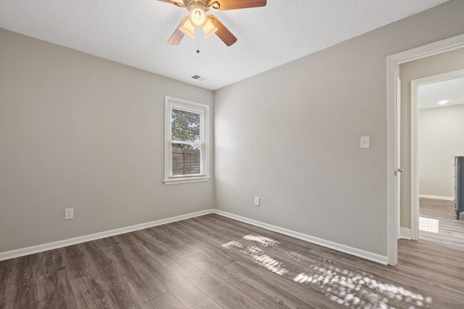 Building Photo - 4115 Eastham Rd