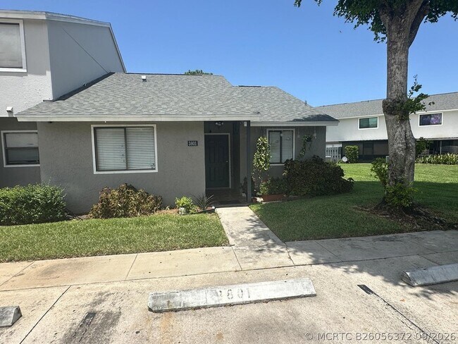 Building Photo - 3801 Inlet Cir