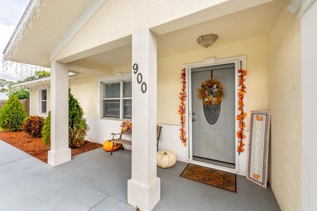 Foto del edificio - Charming 3bed with Huge Fenced Yard