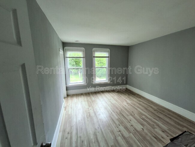 Foto del edificio - 2620 Emerson Ave N