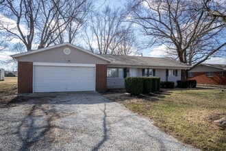 Building Photo - 509 College Corner Rd