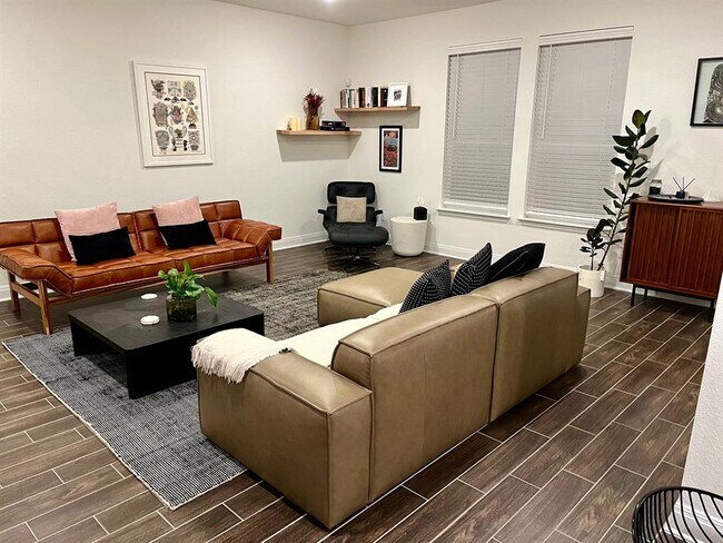 Foto del edificio - 14217 Silver Lace Ln