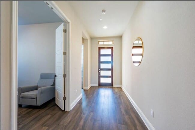 Foto del edificio - 4003 Logan Ridge Dr