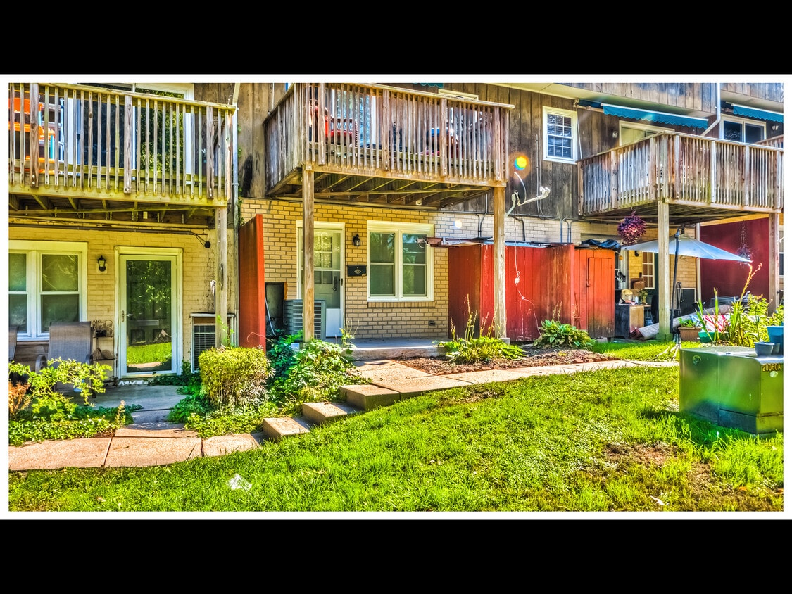 Primary Photo - 189 Shetland Cir