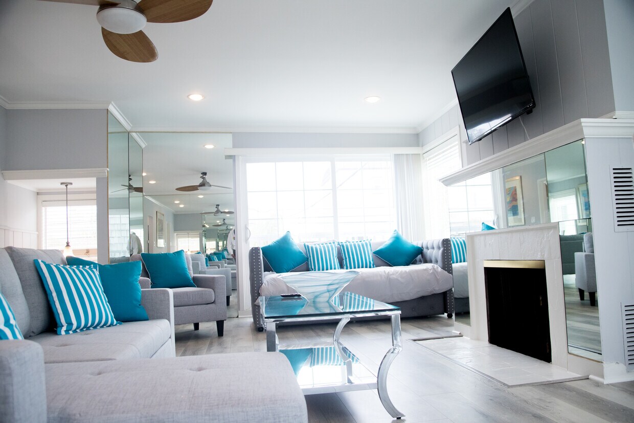 6508 E Ocean Blvd, Long Beach, CA 90803 Rentals in Long Beach at 6508 E