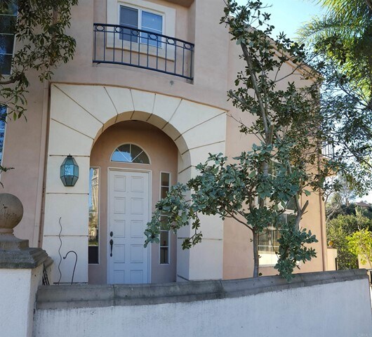 Primary Photo - 5141 Renaissance Ave