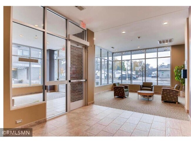 Foto del edificio - 7600 Lyndale Ave S