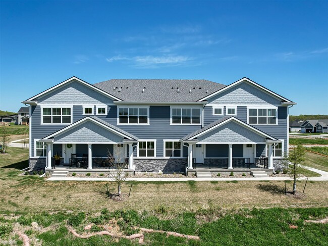 Building Photo - 3 br, 2.5 bath Townhome - Kings Grove Town...