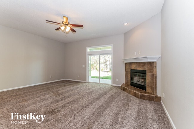 Foto del edificio - 4111 Sandhill Crane Terrace