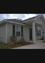 Building Photo - 7827 Monterey Dr