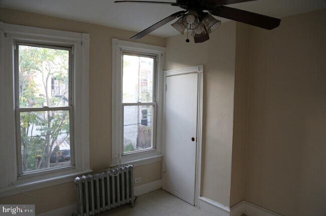 Building Photo - 3212 H St