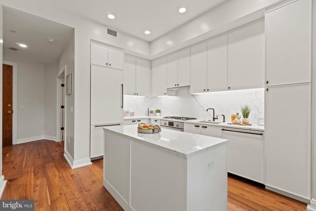 Building Photo - 1111 Pennsylvania Ave. SE