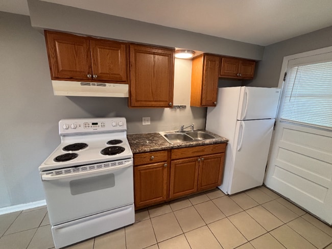 Building Photo - 10720 S Ridgeland Ave