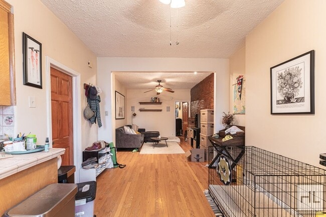 Building Photo - 7 AVENUE