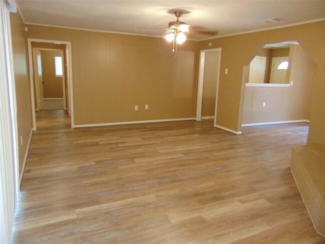 Foto del edificio - 2526 Anzalone Dr