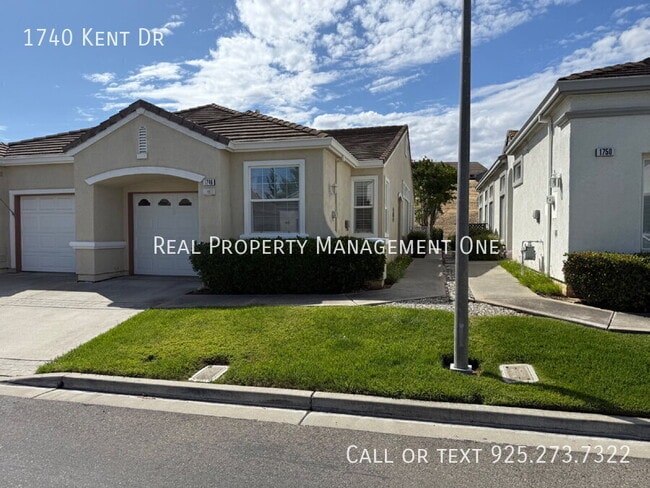 Building Photo - 1740 Kent Dr