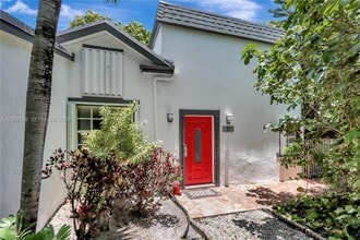 Building Photo - 3375 SW 29th Ter