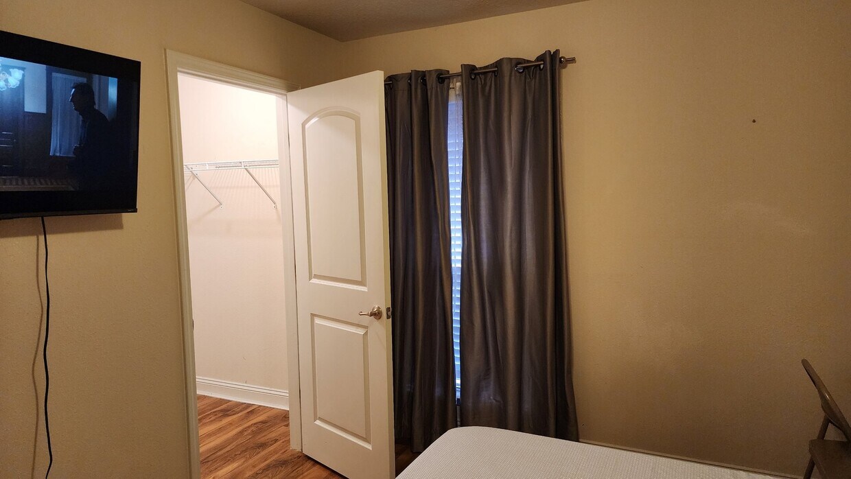 Foto del edificio - 5741 Eagle Nature Trail