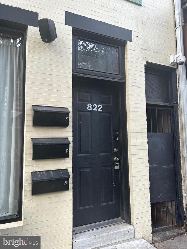 Primary Photo - 822 S 9th St
