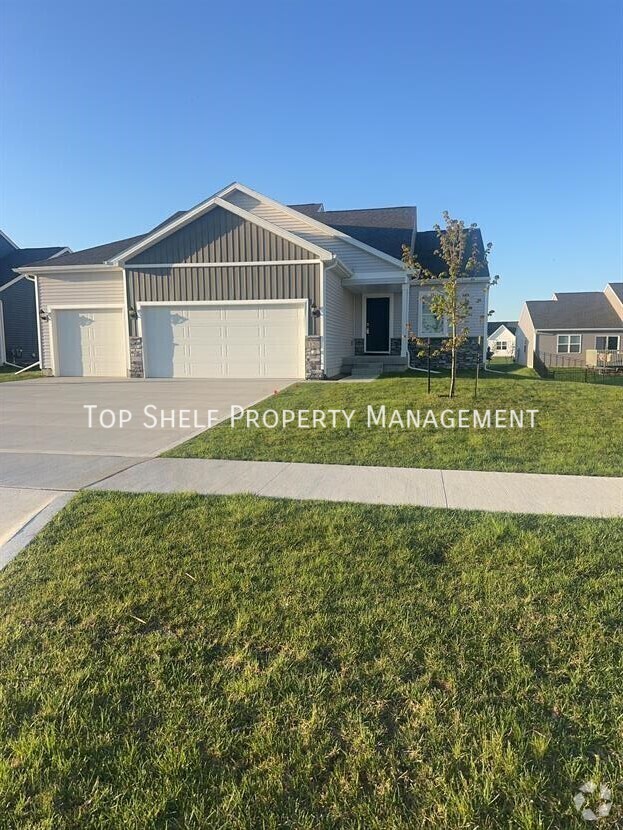Building Photo - 1120 Northview Dr