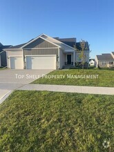 Building Photo - 1120 Northview Dr