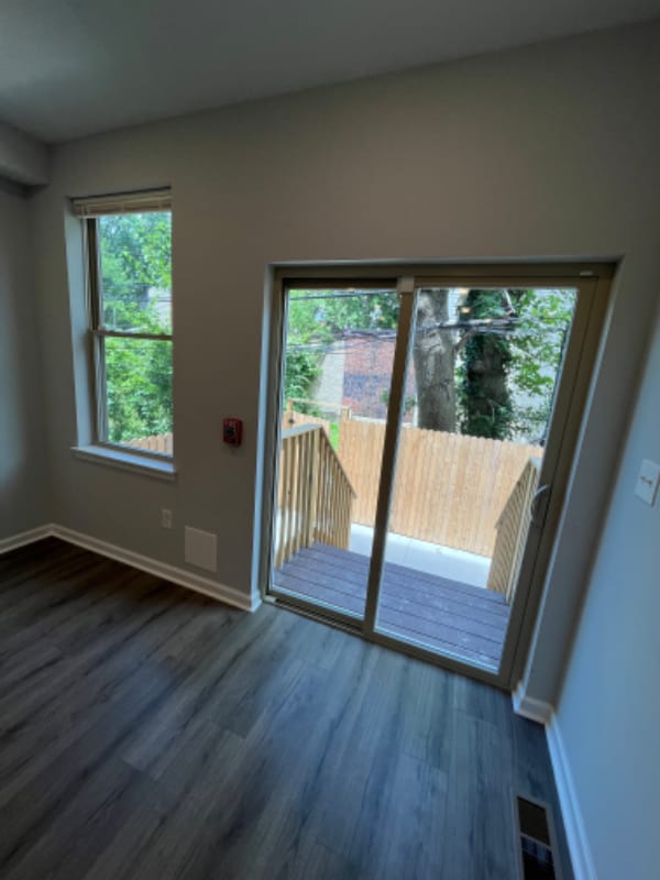 Building Photo - 4107 W Girard Ave