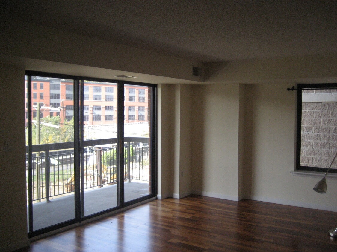 Foto principal - 700 1st St