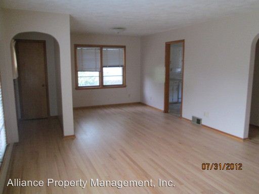 Building Photo - 1026 Ratone St