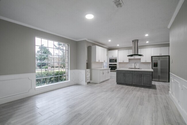 Foto del edificio - 16623 Wimbledon Forest Dr