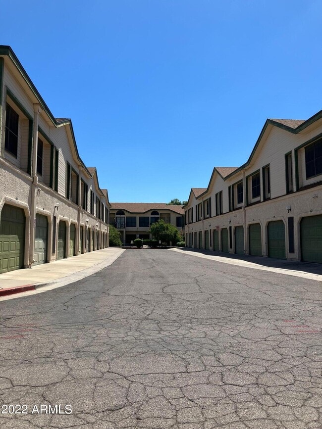 Foto del edificio - 8888 N 47th Ave