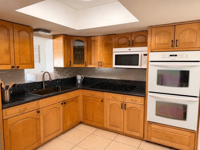 Photo - 5316 Taft St (Hollywood, FL) House