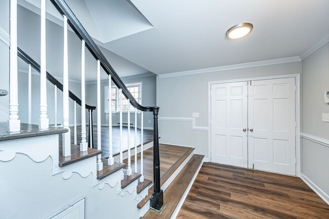 Building Photo - Beautiful Hopewell Move In Ready Home!