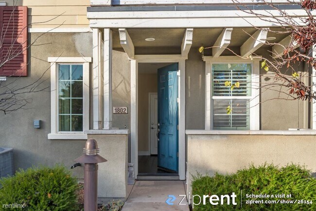Foto del edificio - 3 br, 2.5 bath Townhome - 642 Turnbuckle D...