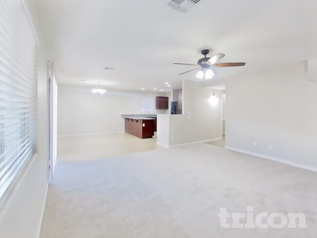 Building Photo - 396 W Corriente Ct