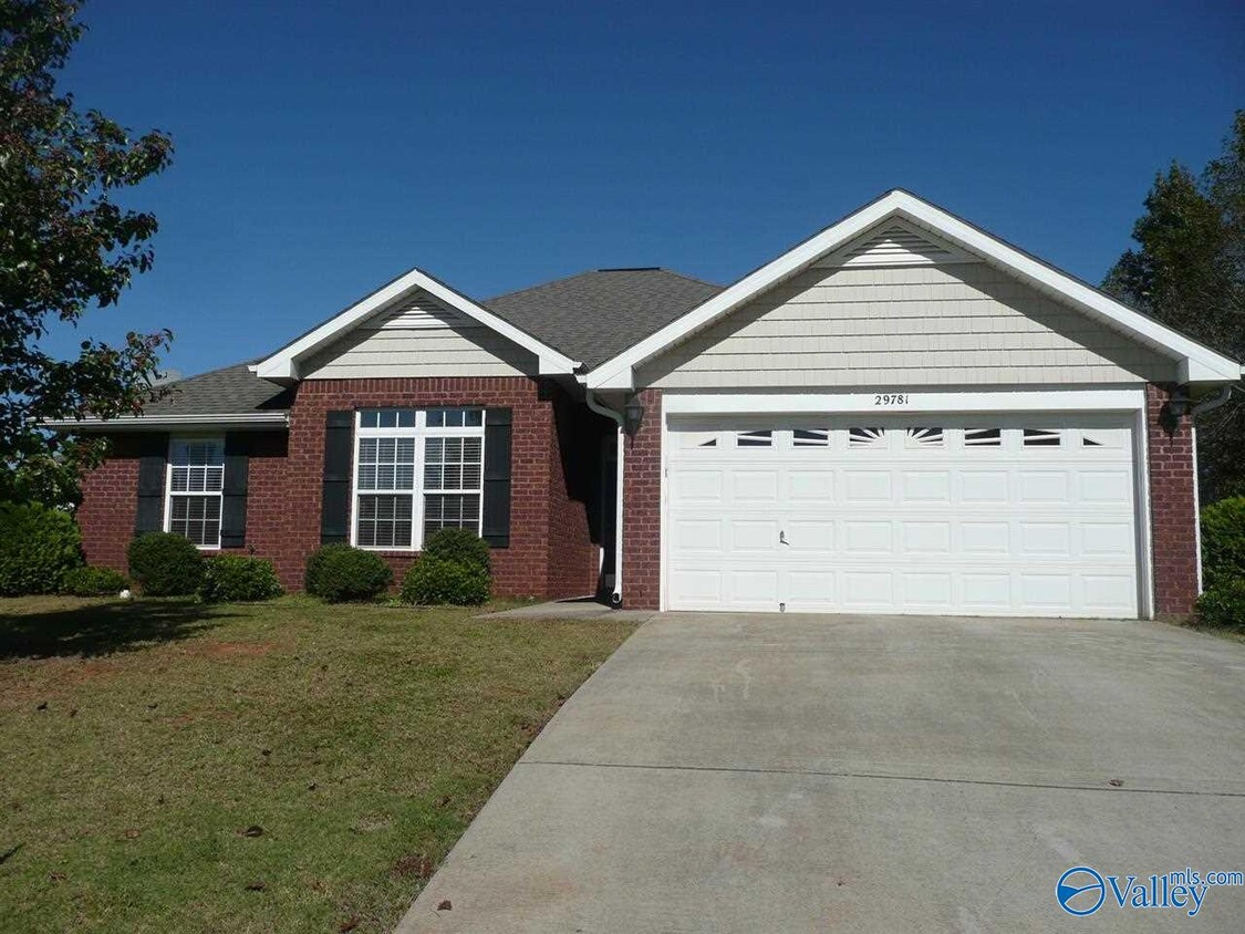 Primary Photo - 29781 Rock Creek Blvd