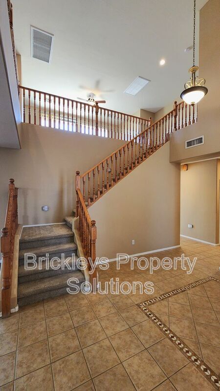 Foto del edificio - 4719 E Firestone Dr