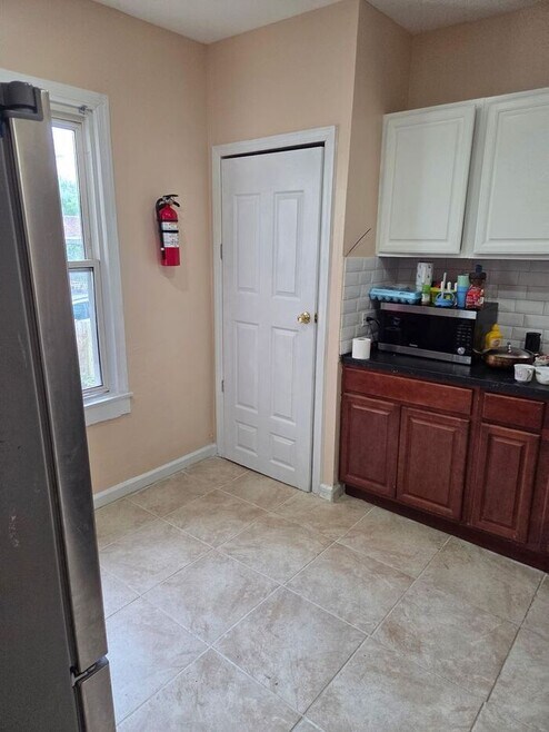33 Springdale Ave