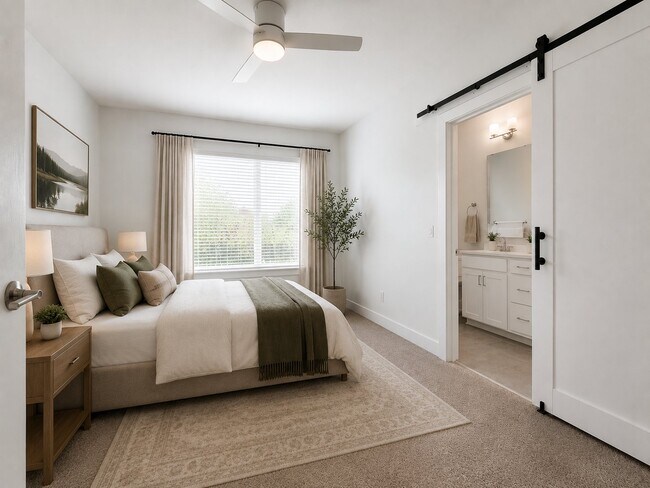 Foto del edificio - 1732 N Alley 1750 E
