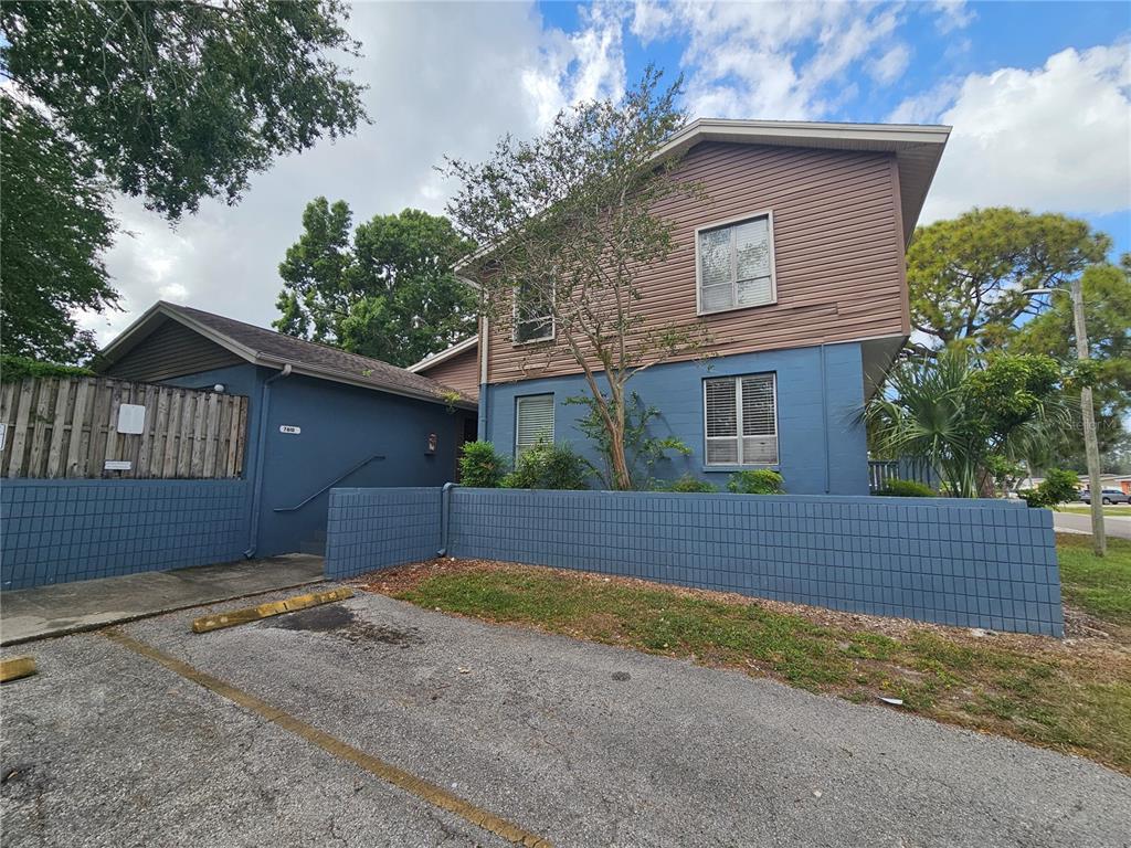 Foto principal - 7610 W Powhatan Ave