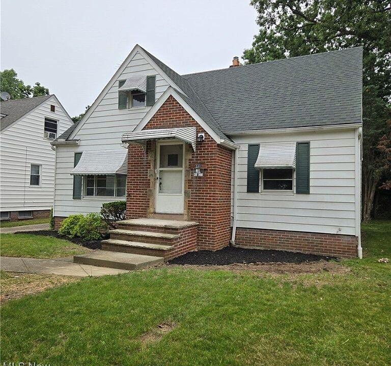 Foto principal - 331 E 264th St