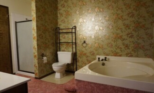 Building Photo - Pet Friendly, Large Yard, Latah Valley Hom...
