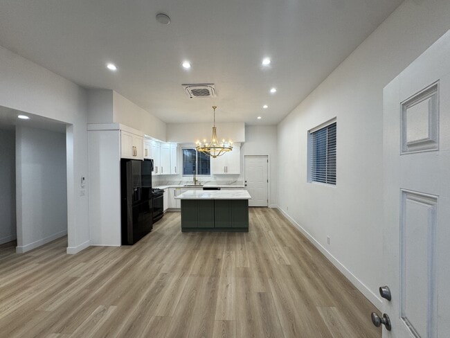 Photo - 1724 260th St House
