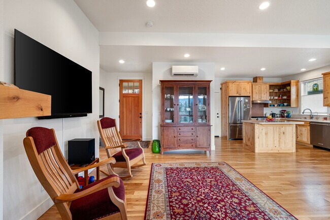 Foto del edificio - 530 Sunridge Ln